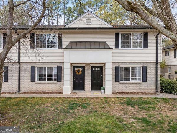 6940 Roswell Road, Unit F16, Atlanta, GA 30328