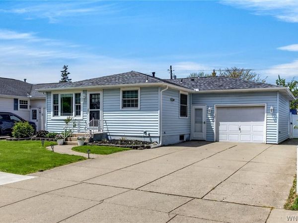 166 Dean Road , Depew, NY 14043