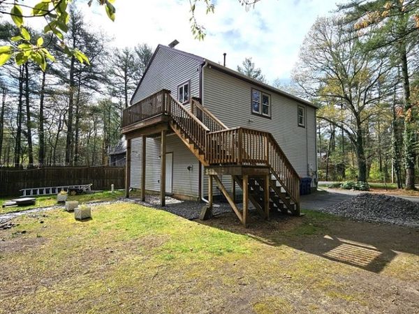 133 High St, Unit 2, Rochester, MA 02770