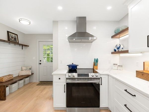 302 Western Ave, Unit A, Gloucester, MA 01930