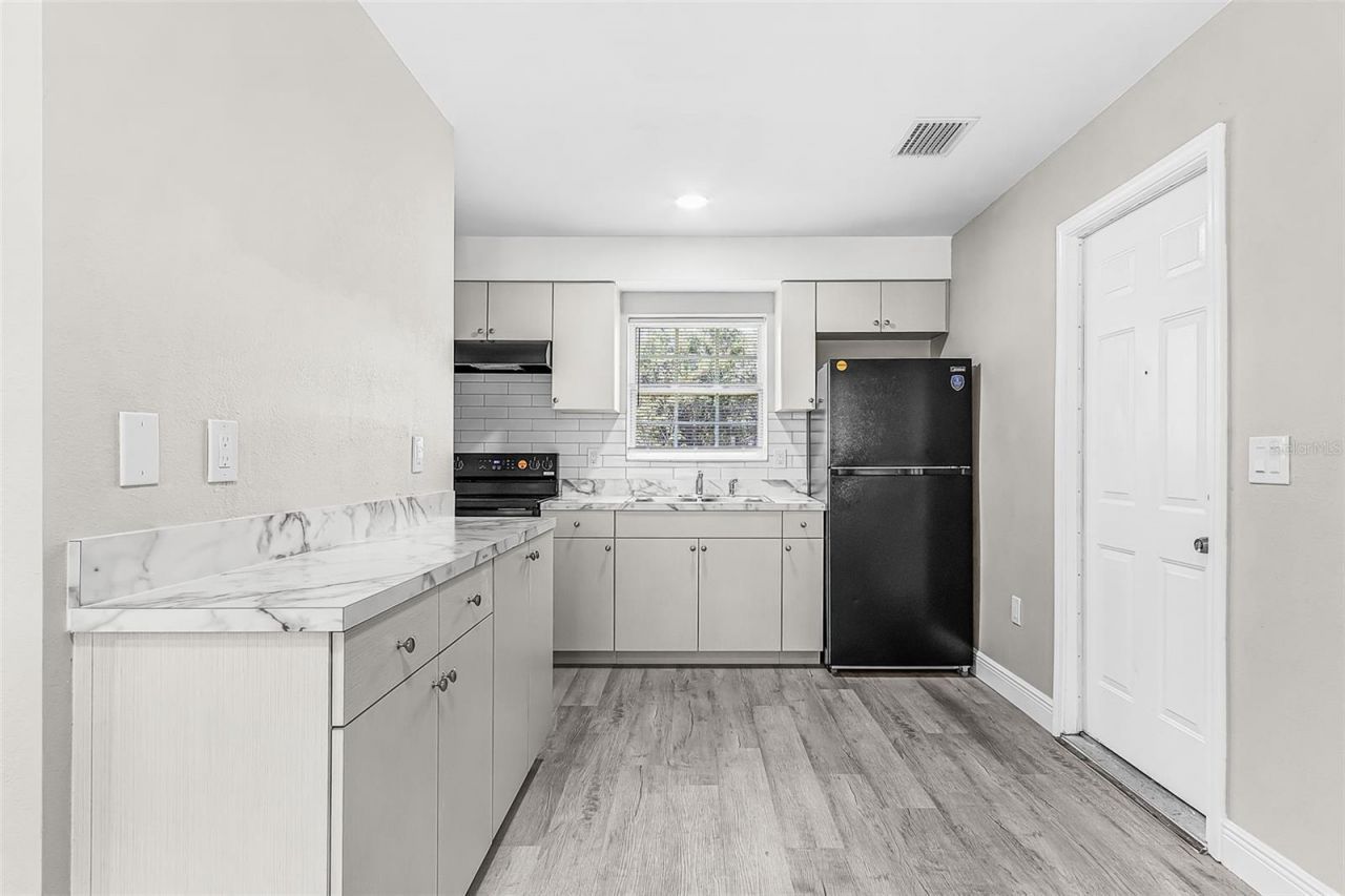 2648 Michigan Avenue , Fort Myers, FL 33916 Photo