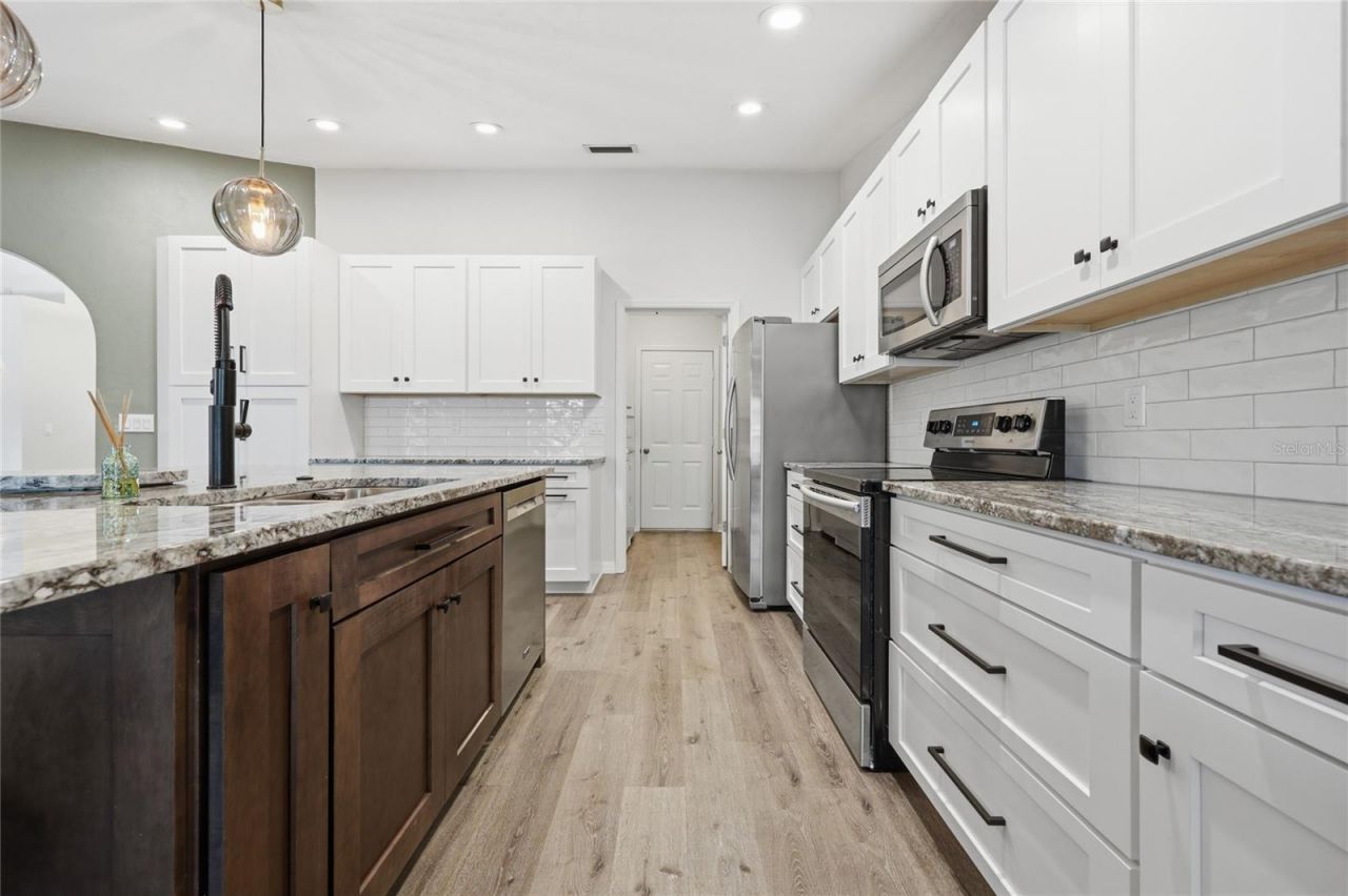 7813 SW 51st Boulevard, Gainesville, FL 32608 Photo