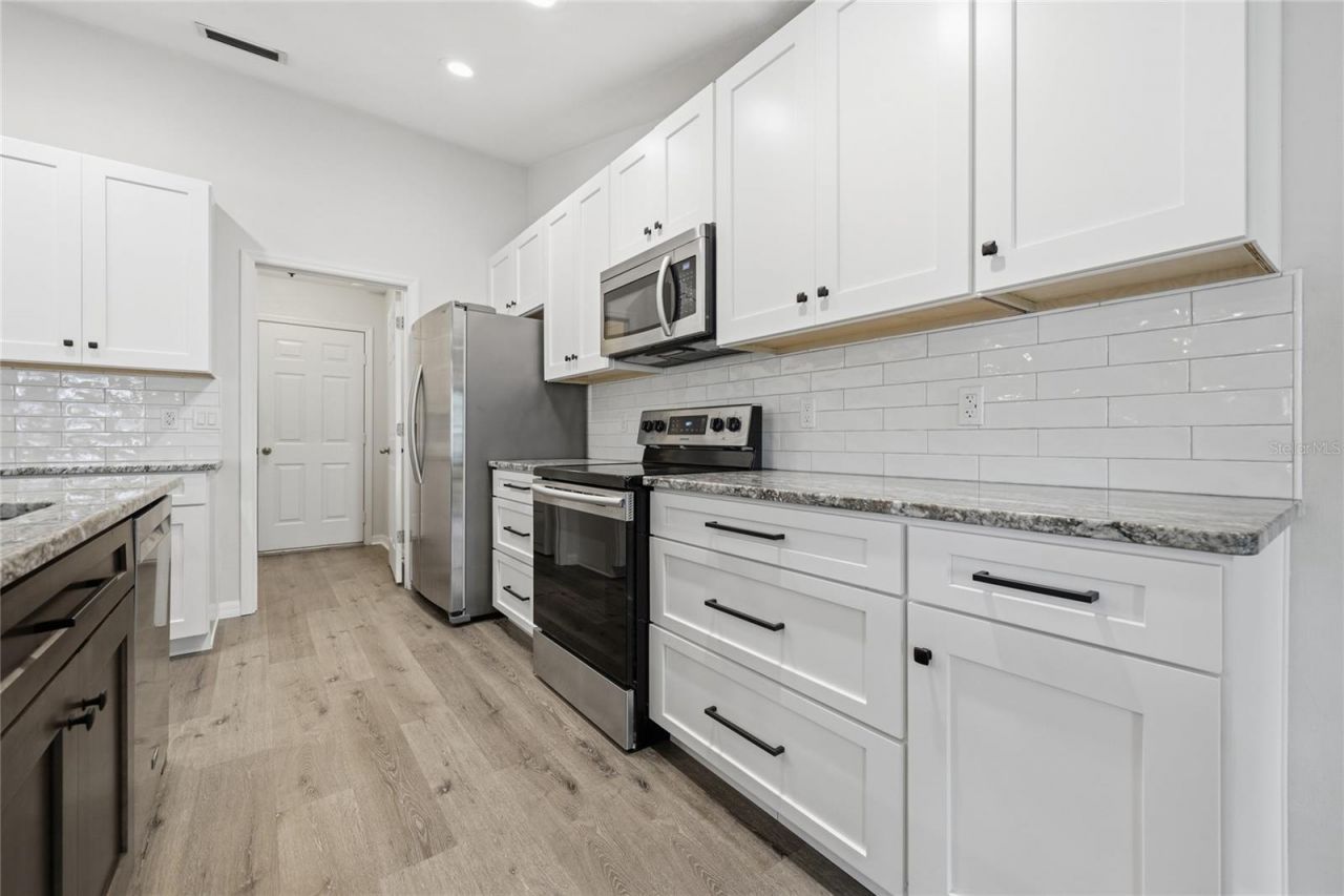 7813 SW 51st Boulevard, Gainesville, FL 32608 Photo