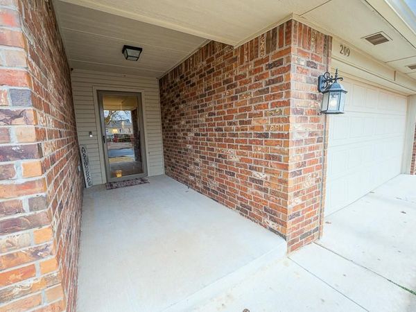 209 Williams Avenue, Tuttle, OK 73089