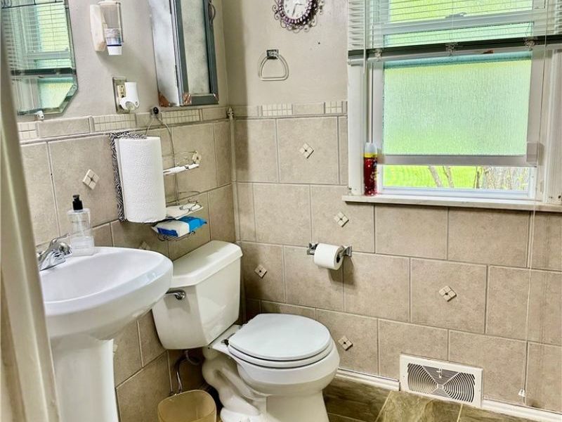 4475 Monticello Boulevard, South Euclid, OH 44143 Photo 7