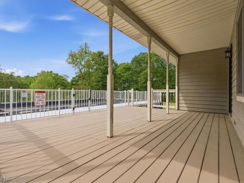 911 Moody Ridge Road , Belpre, OH 45714 Photo 12