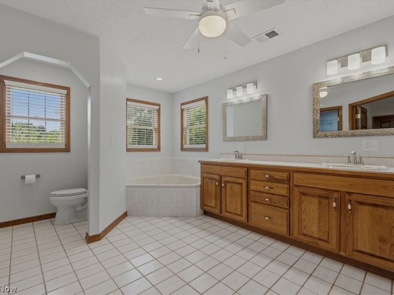 911 Moody Ridge Road , Belpre, OH 45714 Photo 32