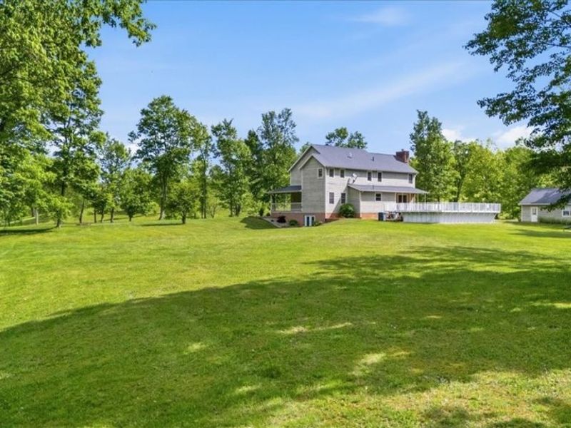 911 Moody Ridge Road , Belpre, OH 45714 Photo 7