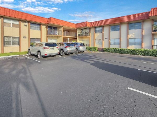10411 SW 108th Ave , Unit 251, Miami, FL 33176