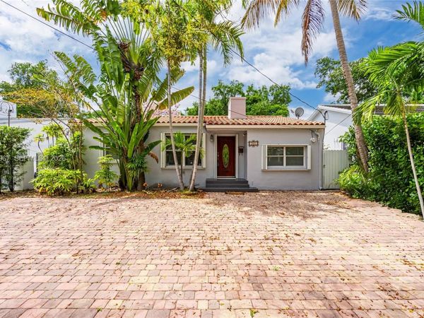 260 SW 29th Rd , Miami, FL 33129