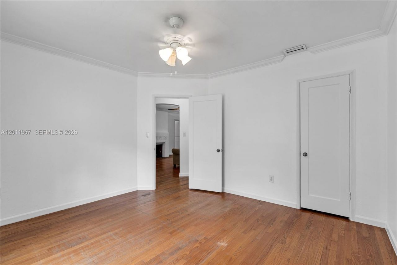 260 SW 29th Rd , Miami, FL 33129 Photo