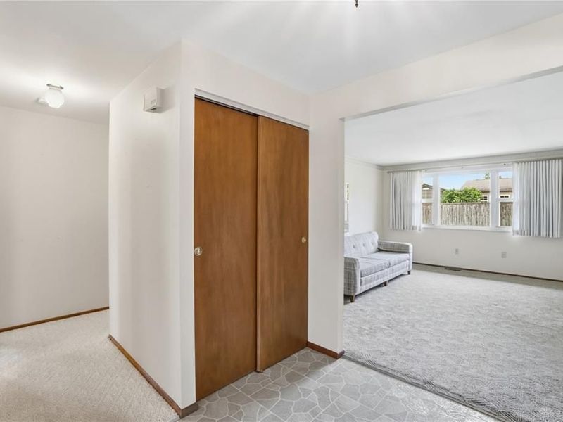 742 Greenview Drive, Tipp City, OH 45371 Photo 26