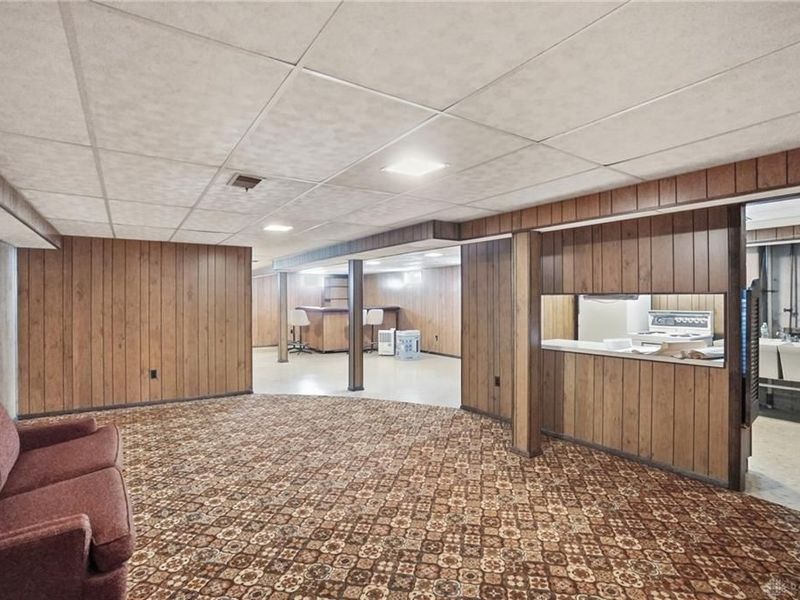 742 Greenview Drive, Tipp City, OH 45371 Photo 35