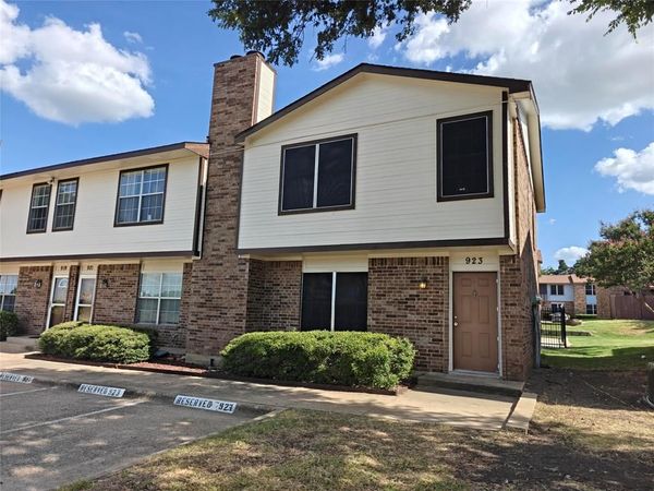 923 Vedral Place, Cedar Hill, TX 75104