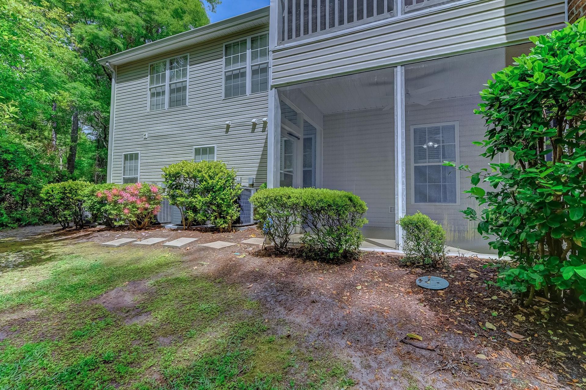 4437 Lady Banks Ln.  Photo 8