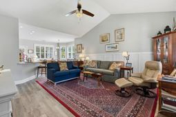 220 Waties Dr. photo 4