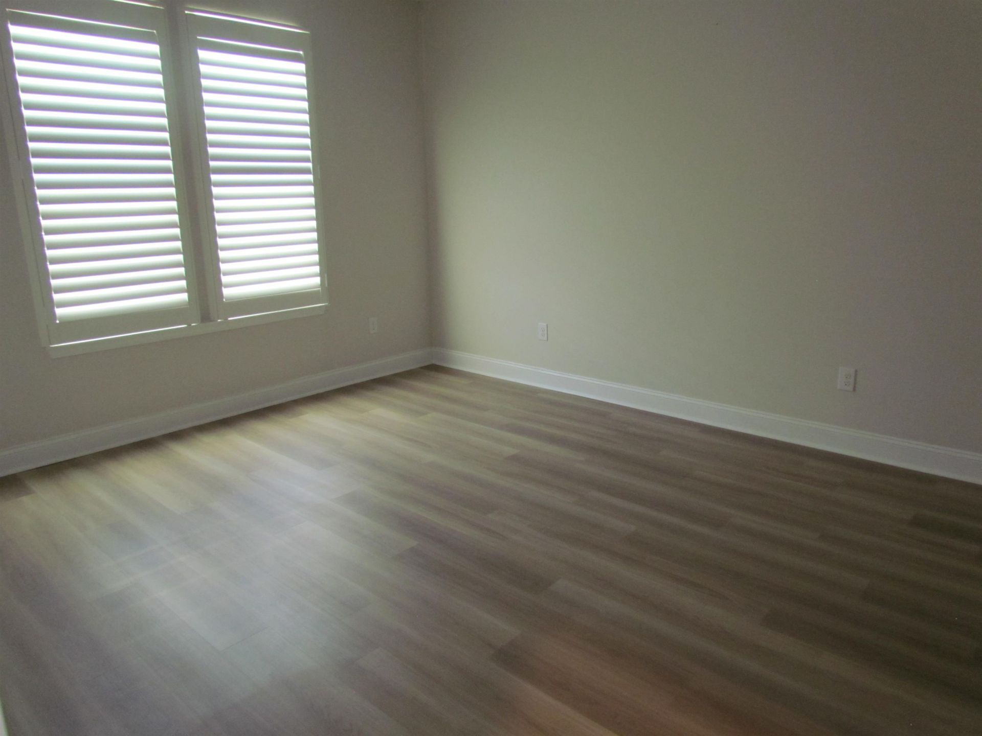 1016 Longwood Bluffs Circle Photo 10