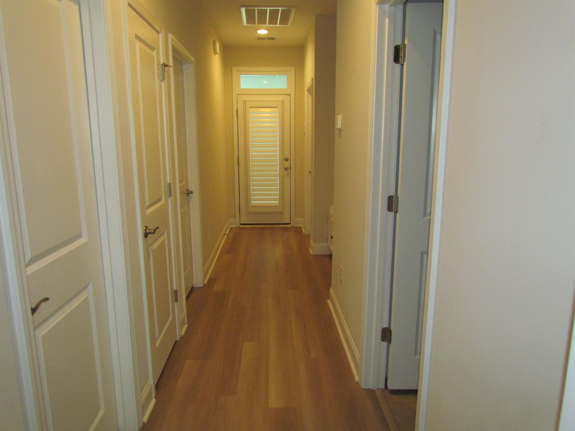 1016 Longwood Bluffs Circle Photo 13