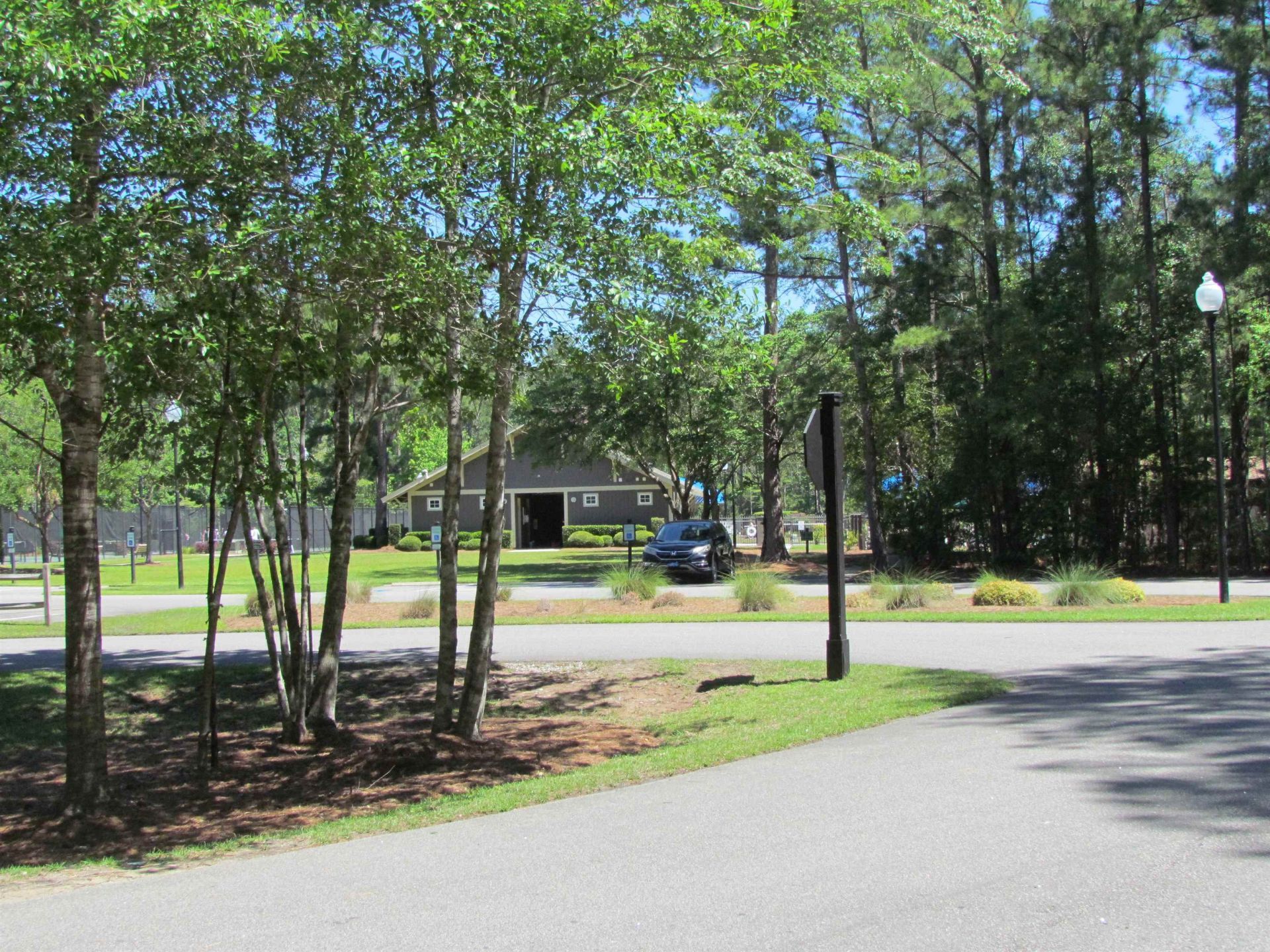 1016 Longwood Bluffs Circle Photo 24