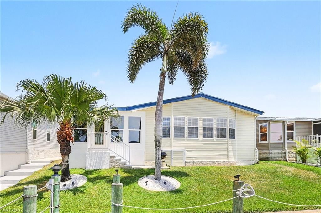 17550 Canal Cove Ct, Fort Myers Beach, FL 33931 Photo