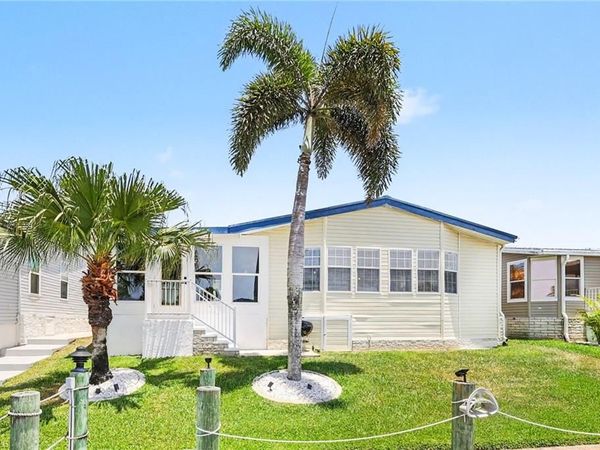 17550 Canal Cove CT, FORT MYERS BEACH, FL 33931