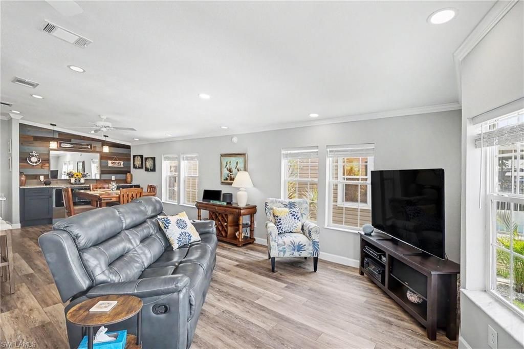 17550 Canal Cove Ct, Fort Myers Beach, FL 33931 Photo