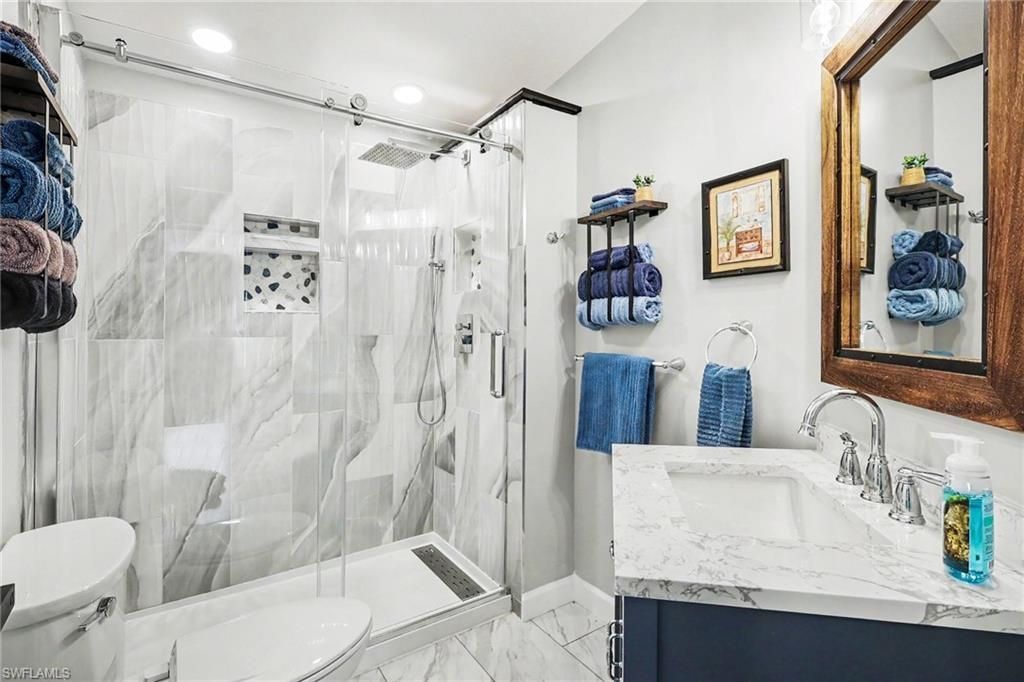 17550 Canal Cove Ct, Fort Myers Beach, FL 33931 Photo