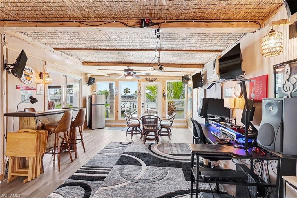 17550 Canal Cove Ct, Fort Myers Beach, FL 33931 Photo