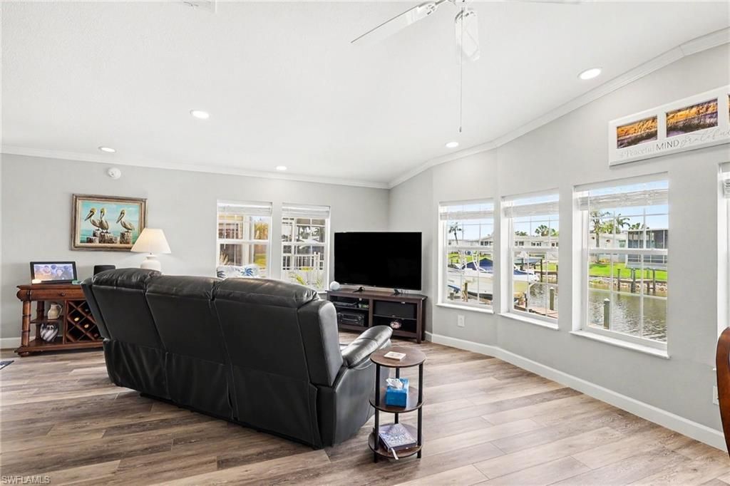 17550 Canal Cove Ct, Fort Myers Beach, FL 33931 Photo