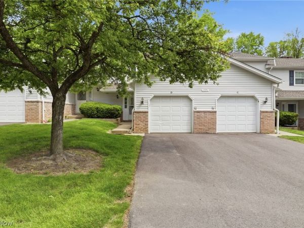 1771 Rolling Hills Drive, Unit D, Twinsburg, OH 44087