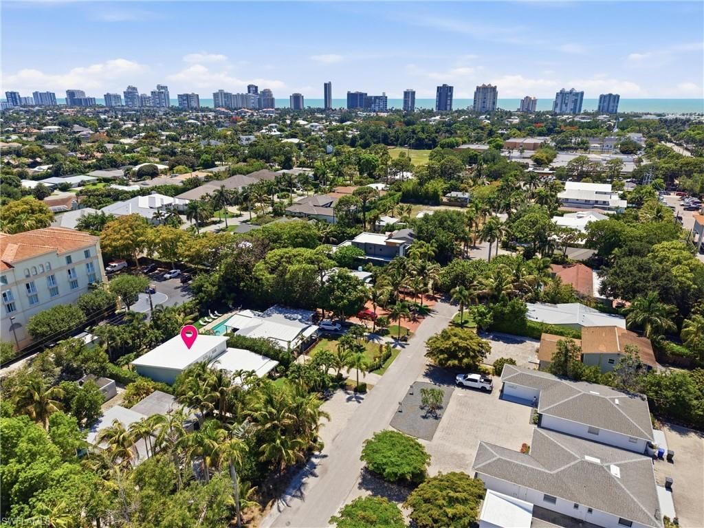 840 Myrtle Ter, Naples, FL 34103 Photo