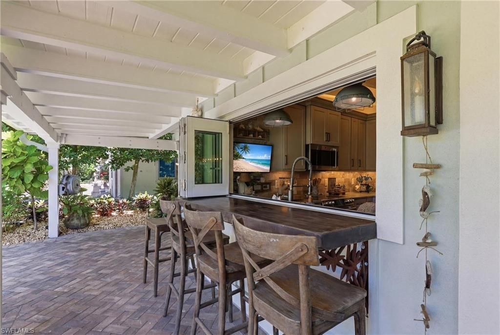 840 Myrtle Ter, Naples, FL 34103 Photo