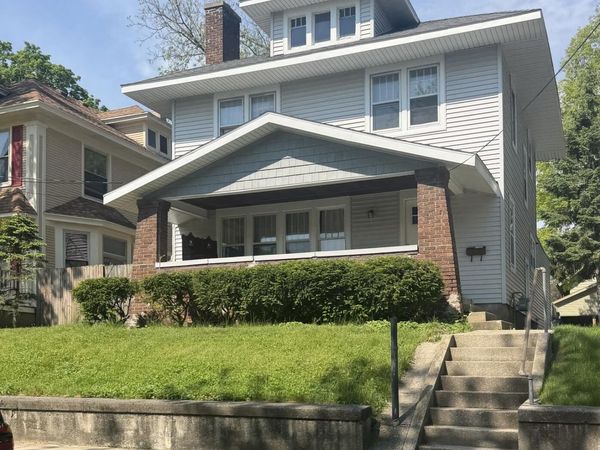 425 Rosewood Avenue SE, Grand Rapids, MI 49506