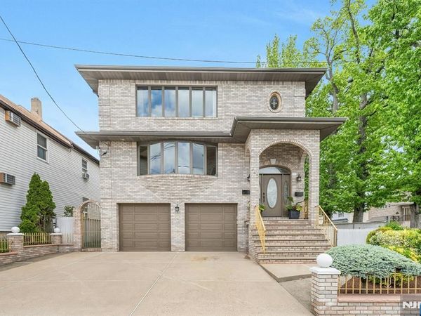 245 Wilson Avenue, LYNDHURST, NJ 07071