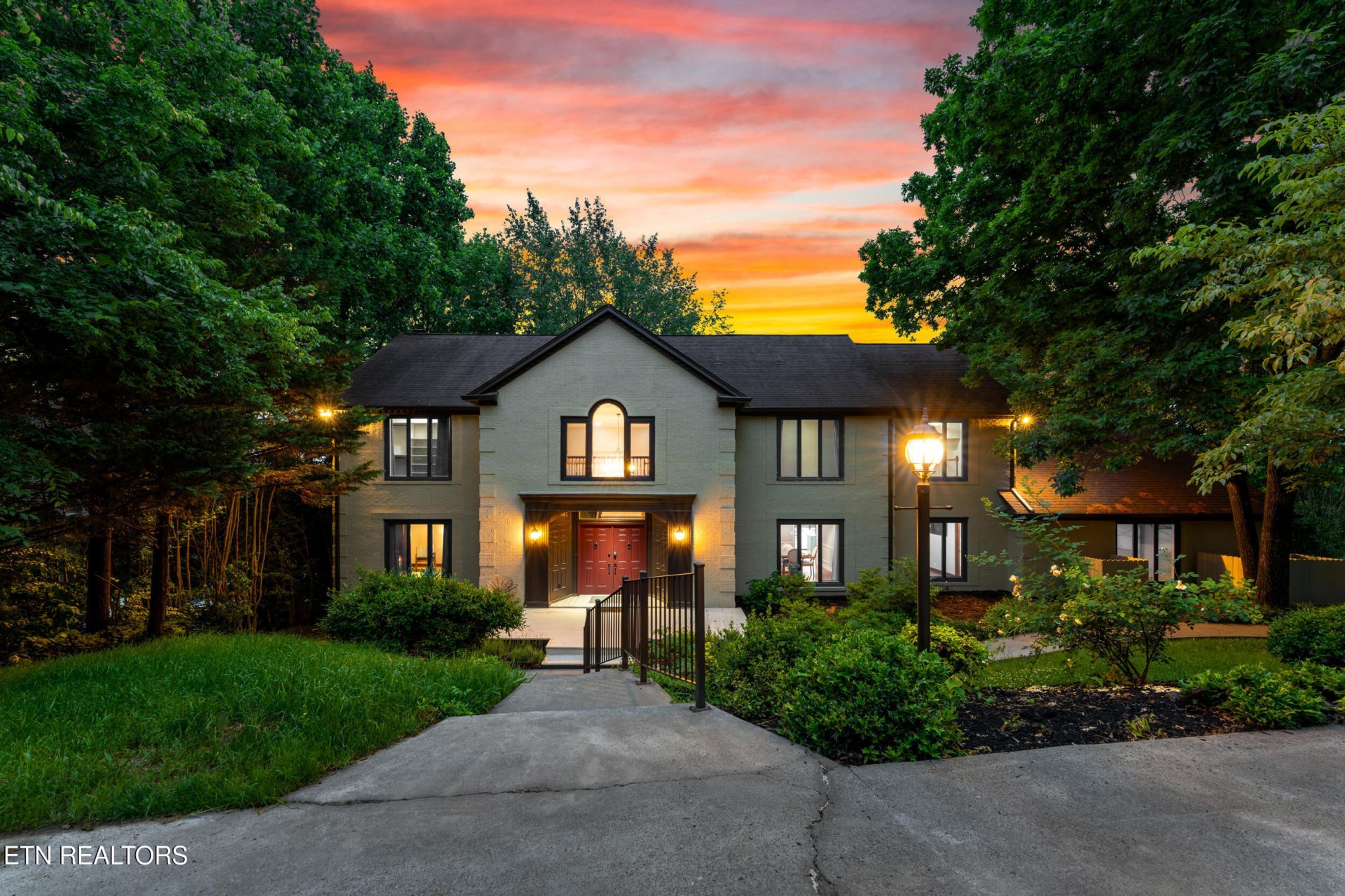 11120 Crown Point Drive, Knoxville, TN 37934 Main Photo