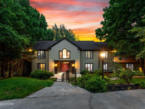 11120 Crown Point Drive, Knoxville, TN 37934