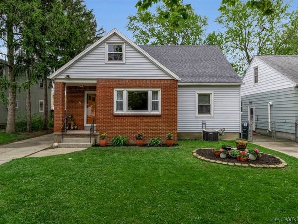 86 School Street, Kenmore, NY 14217