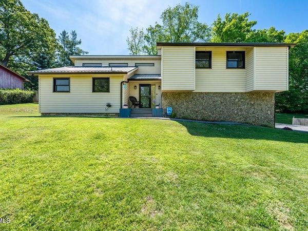 3540 Mcintosh Drive, Kingsport, TN 37663