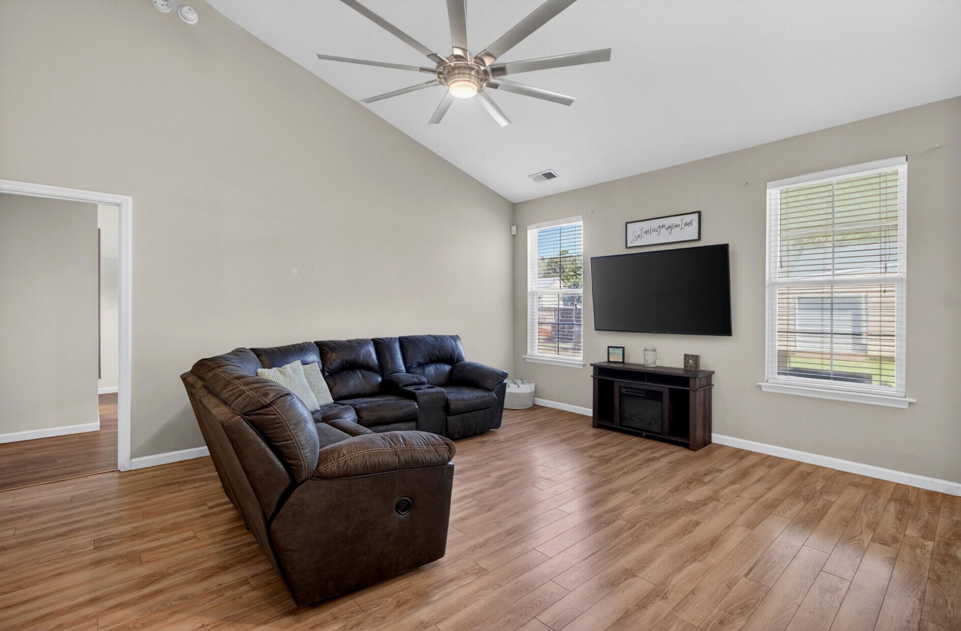 1012 Bridlewood Farms Parkway Photo 8