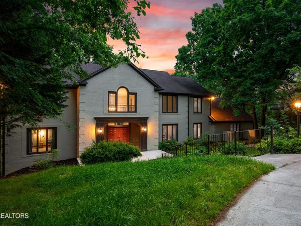 11120 Crown Point Drive, Knoxville, TN 37934