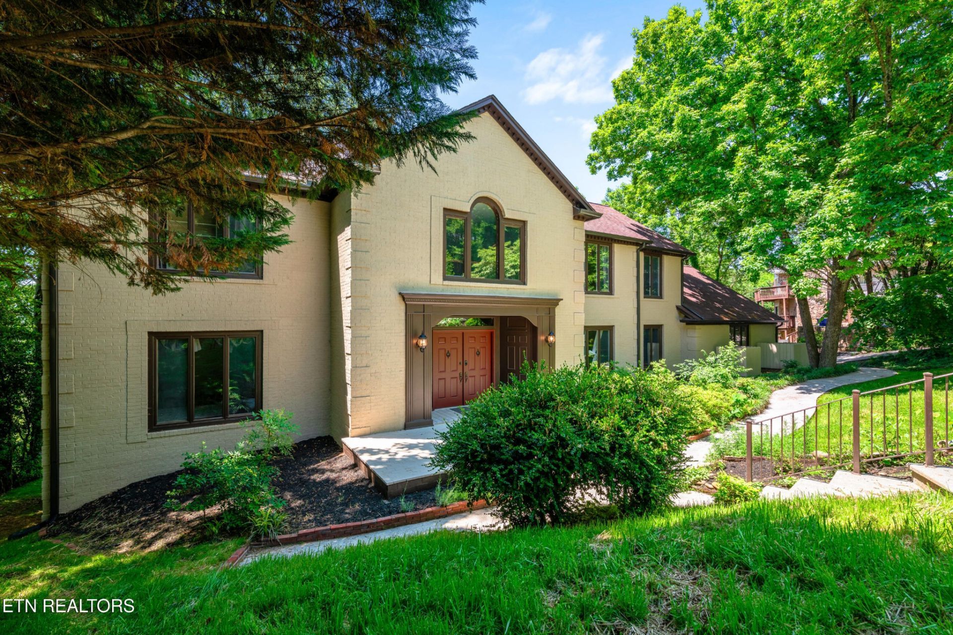11120 Crown Point Drive, Knoxville, TN 37934 Main Photo