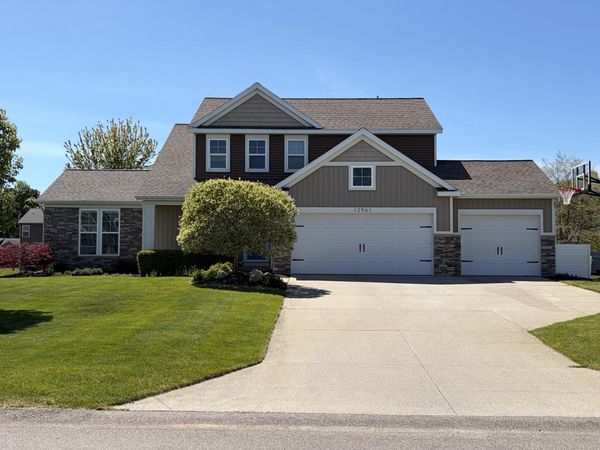 12961 Sweetbriar Drive, Grand Haven, MI 49417