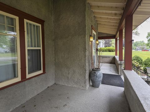 Main Photo