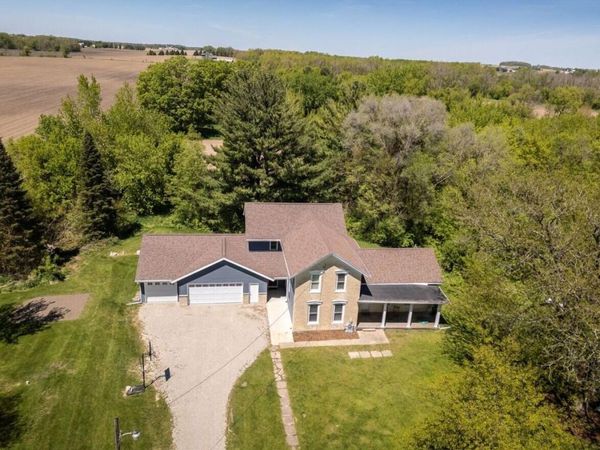 W5090 Navan Rd, Watertown, WI 53094