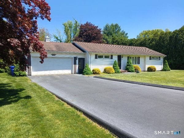 35 Dorchester, Branford, CT 06405