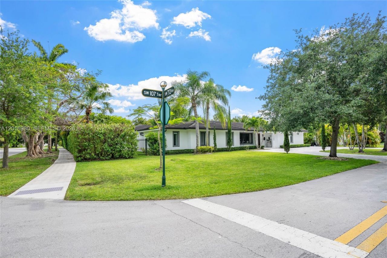7200 SW 107th Ter, Pinecrest, FL 33156 Photo