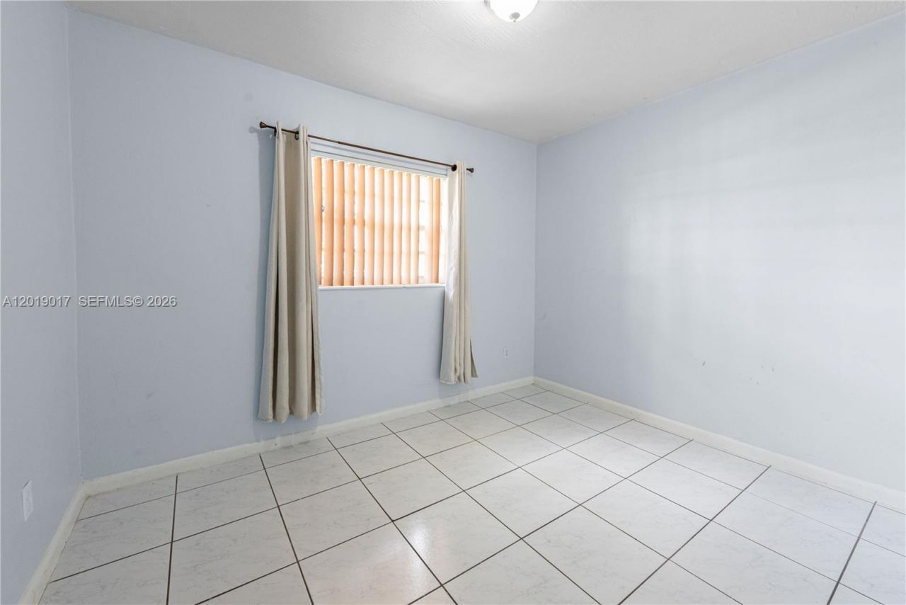 731 NW 17th St , Homestead, FL 33030 Photo