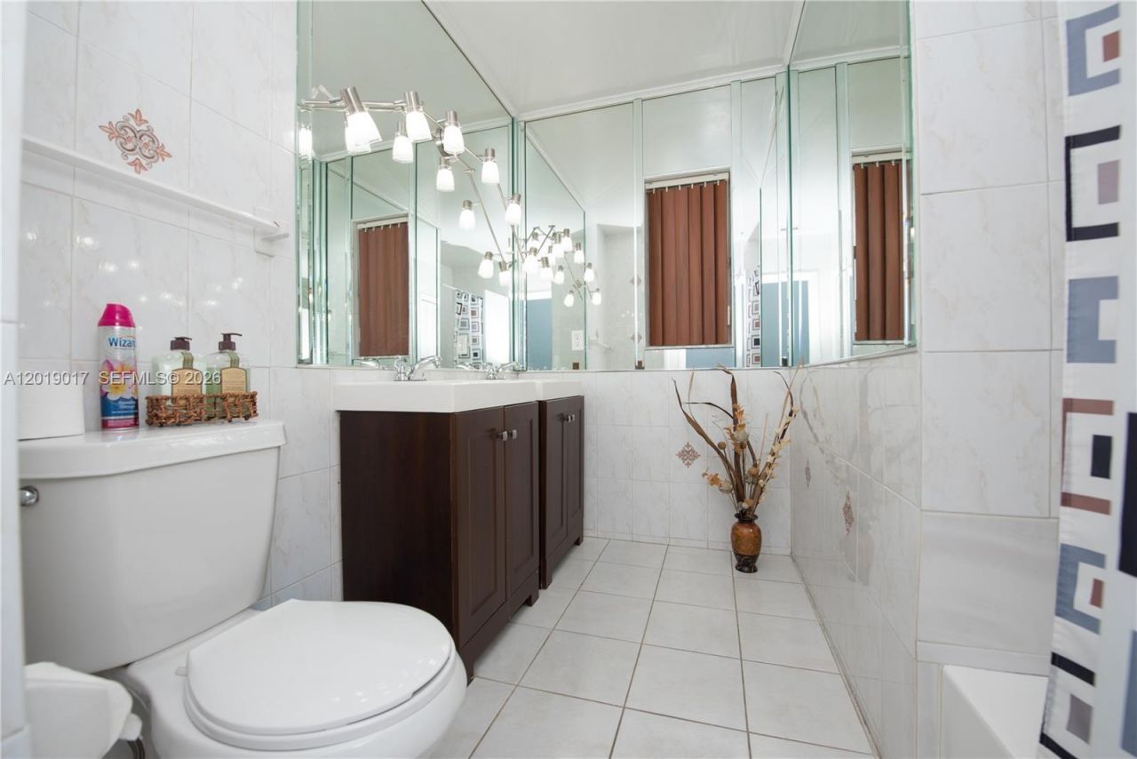 731 NW 17th St , Homestead, FL 33030 Photo