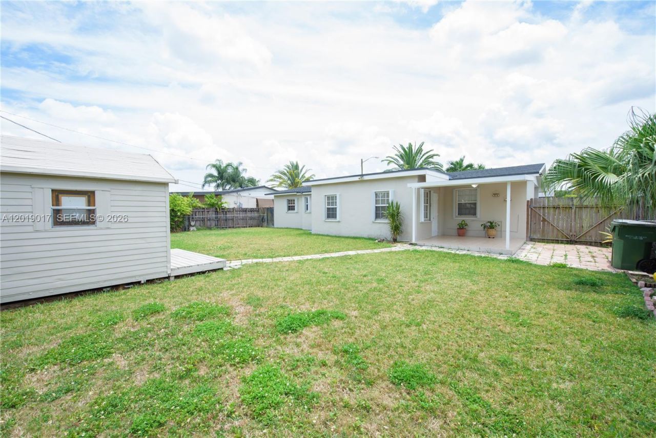 731 NW 17th St , Homestead, FL 33030 Photo