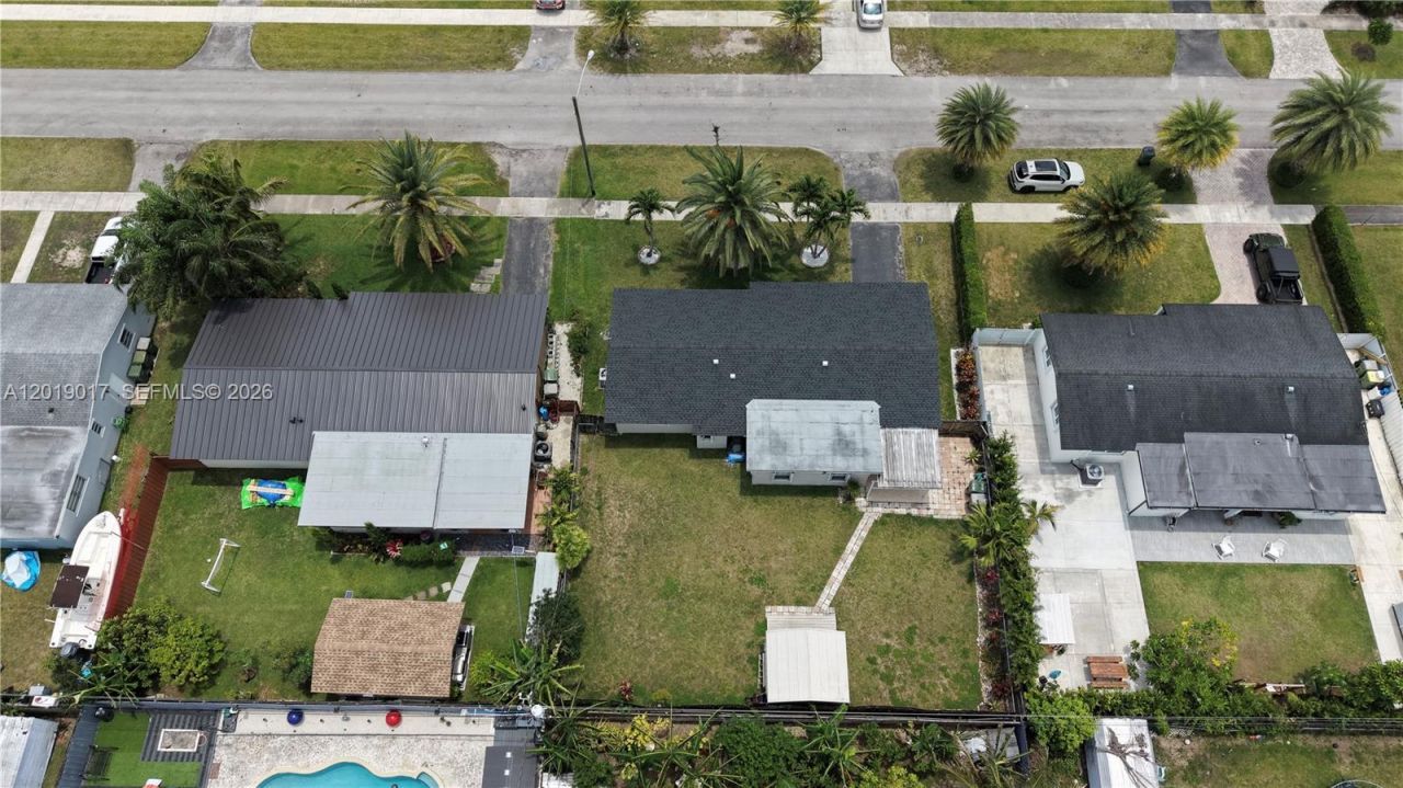 731 NW 17th St , Homestead, FL 33030 Photo